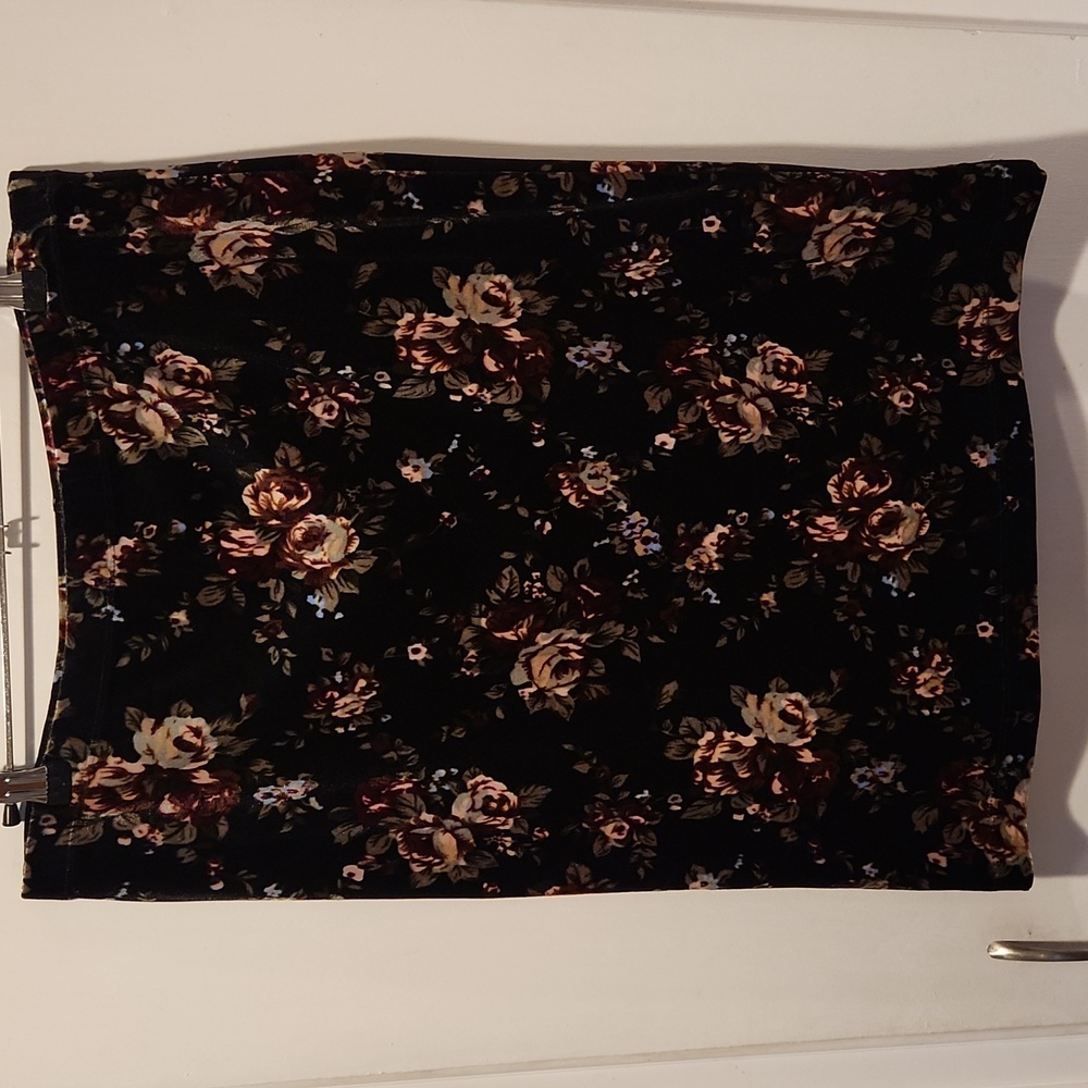 Bobeau Velvet Floral Skirt L
